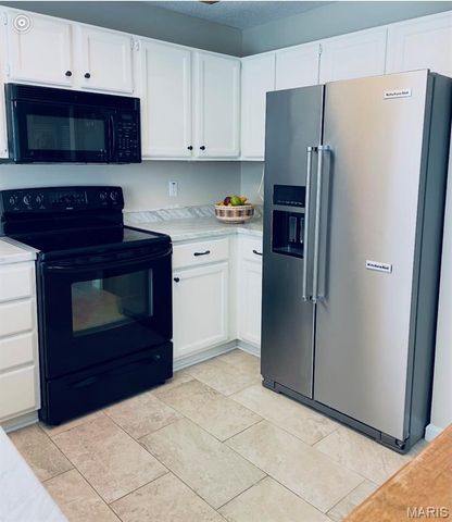 1401 Hemingway Lane H, Weldon Spring, MO 63304