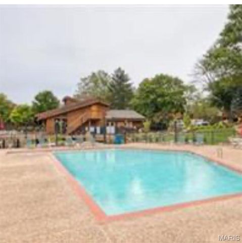 1401 Hemingway Lane H, Weldon Spring, MO 63304