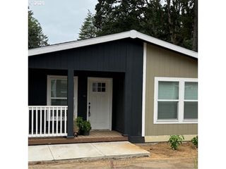 88023 8TH St, Veneta, OR 97487