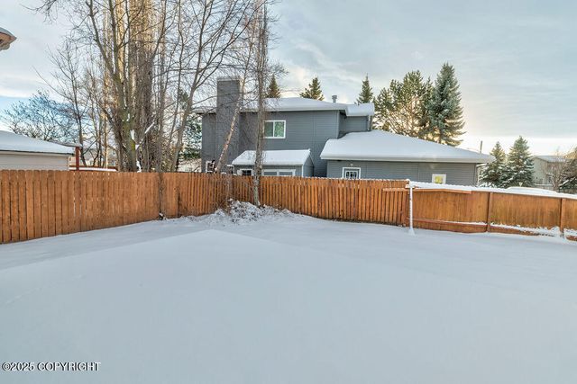 2356 Leander Circle, Anchorage, AK 99515