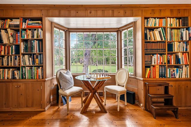 7307 N Bridge LANE, Fox Point, WI 53217