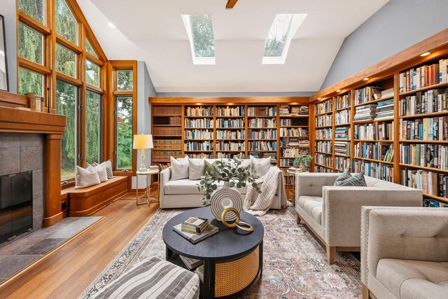 7307 N Bridge LANE, Fox Point, WI 53217