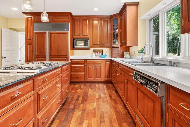 7307 N Bridge LANE, Fox Point, WI 53217