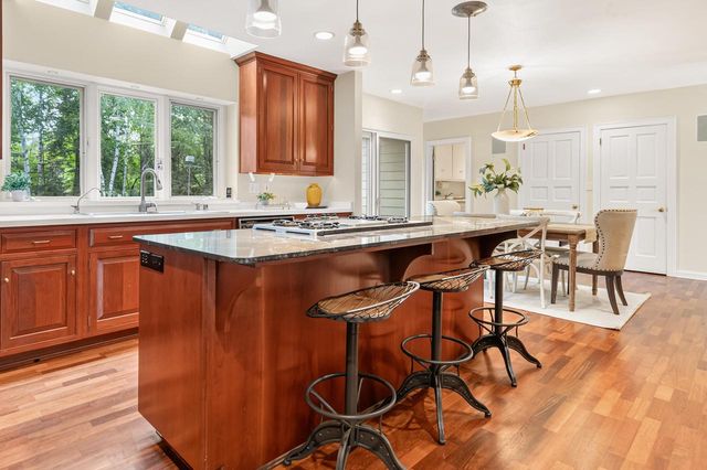7307 N Bridge LANE, Fox Point, WI 53217
