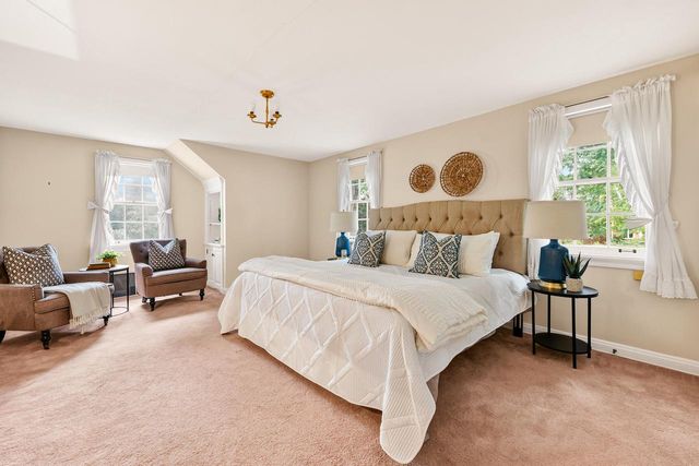 7307 N Bridge LANE, Fox Point, WI 53217