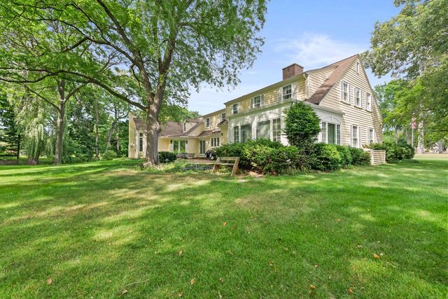 7307 N Bridge LANE, Fox Point, WI 53217