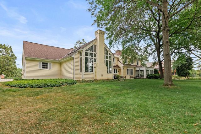 7307 N Bridge LANE, Fox Point, WI 53217