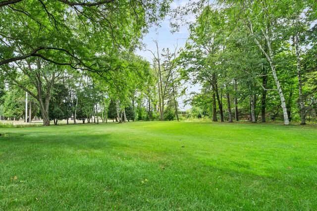 7307 N Bridge LANE, Fox Point, WI 53217