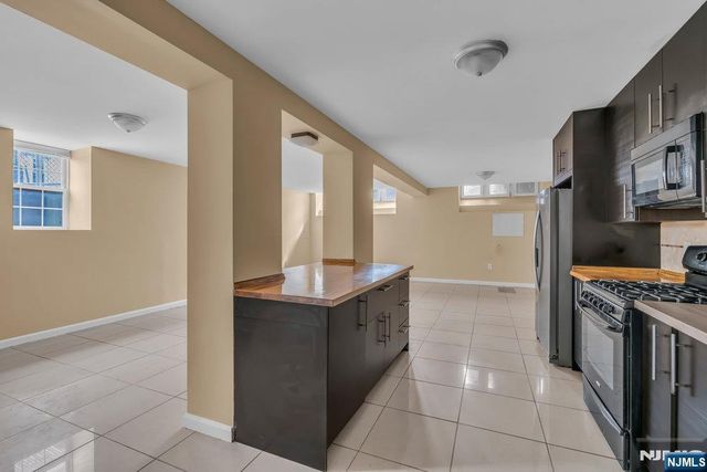 183 Thorne Street, Jersey City, NJ 07307