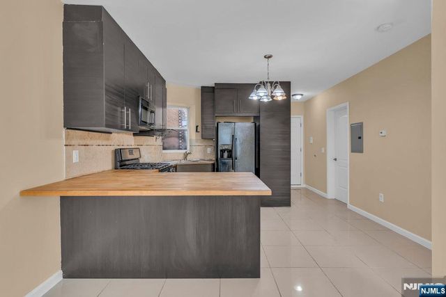 183 Thorne Street, Jersey City, NJ 07307