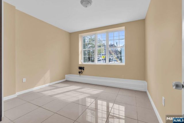 183 Thorne Street, Jersey City, NJ 07307