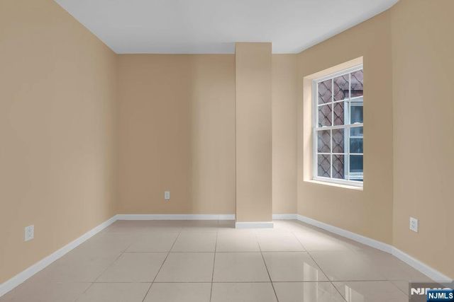 183 Thorne Street, Jersey City, NJ 07307