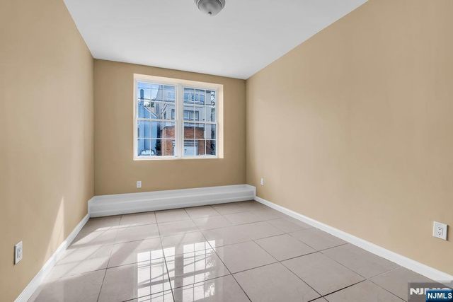 183 Thorne Street, Jersey City, NJ 07307