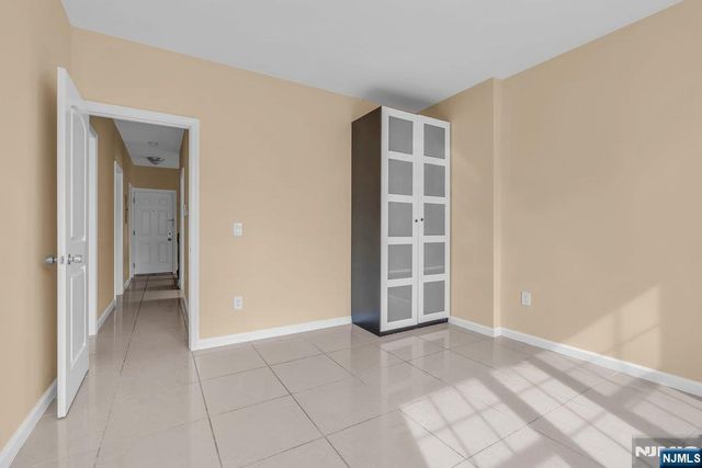 183 Thorne Street, Jersey City, NJ 07307