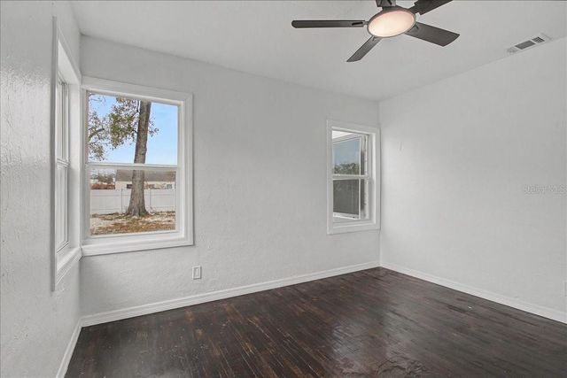 4004 N MUNRO STREET, Tampa, FL 33603