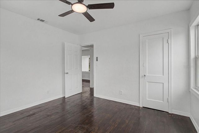 4004 N MUNRO STREET, Tampa, FL 33603