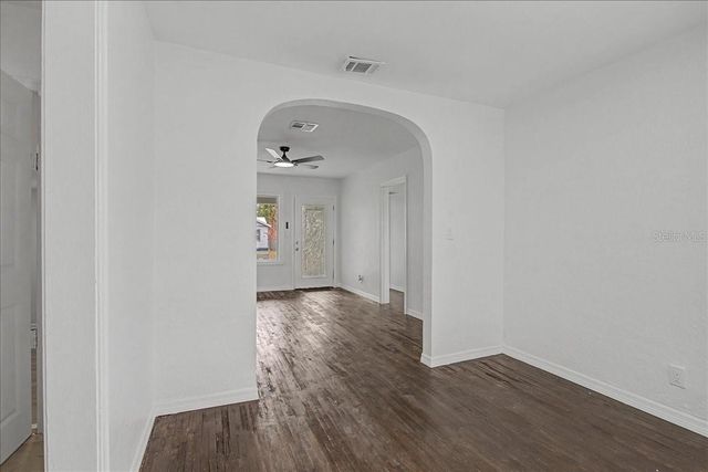 4004 N MUNRO STREET, Tampa, FL 33603