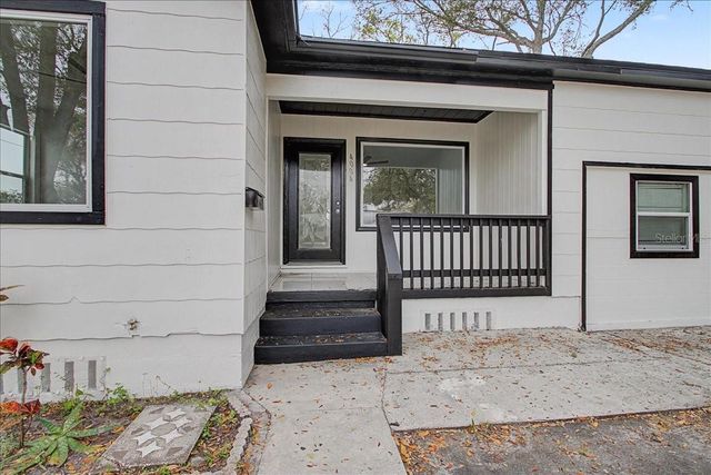 4004 N MUNRO STREET, Tampa, FL 33603