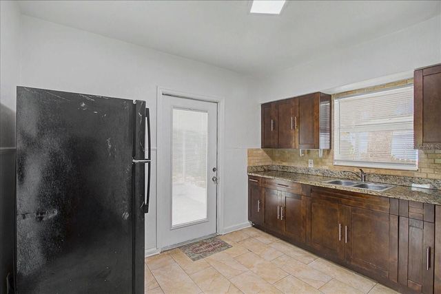 4004 N MUNRO STREET, Tampa, FL 33603