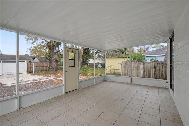 4004 N MUNRO STREET, Tampa, FL 33603