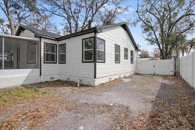 4004 N MUNRO STREET, Tampa, FL 33603