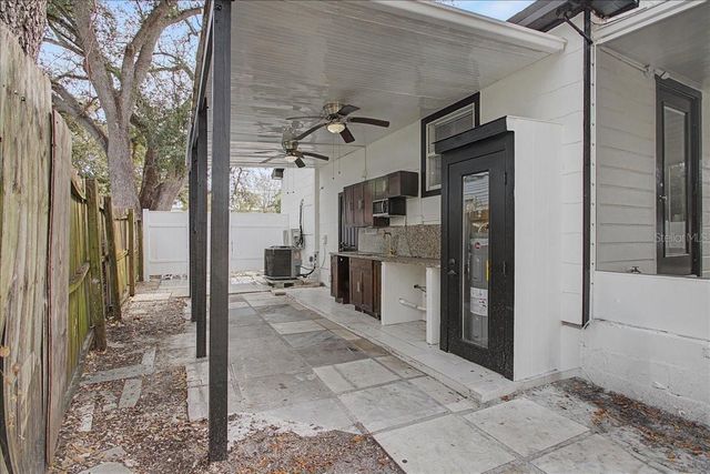 4004 N MUNRO STREET, Tampa, FL 33603