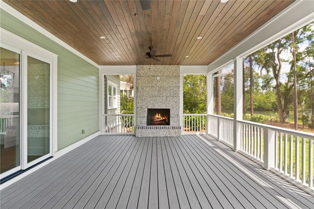 337 Lake Stillwater Drive, St Simons Island, GA 31522