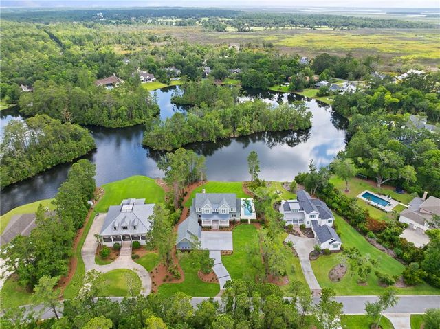 337 Lake Stillwater Drive, St Simons Island, GA 31522