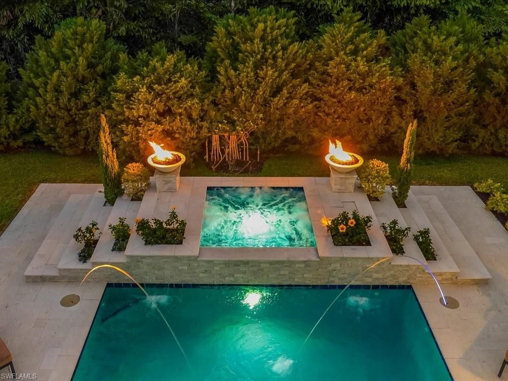 624 Ridge DR, NAPLES, FL 34108 — photo 4