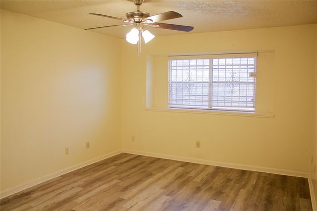 16326 Quail Place Drive, Houston, TX 77489