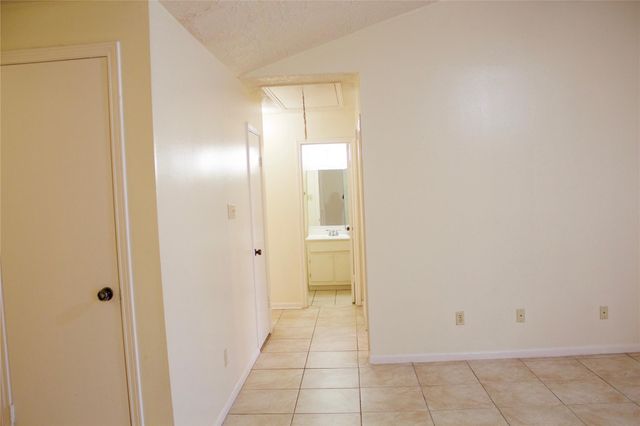 16326 Quail Place Drive, Houston, TX 77489