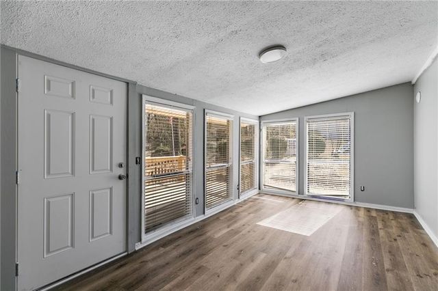 9760 Greenside Way, Douglasville, GA 30135