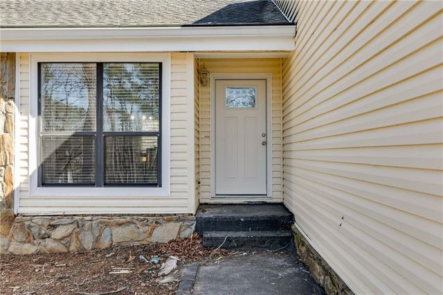 9760 Greenside Way, Douglasville, GA 30135