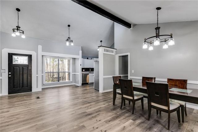 9760 Greenside Way, Douglasville, GA 30135