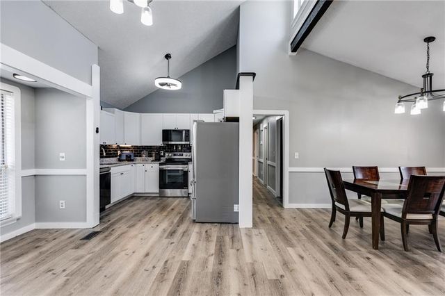 9760 Greenside Way, Douglasville, GA 30135