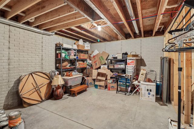 711 Lily Lane, Pleasantville, IA 50225