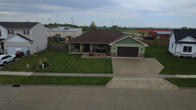 711 Lily Lane, Pleasantville, IA 50225