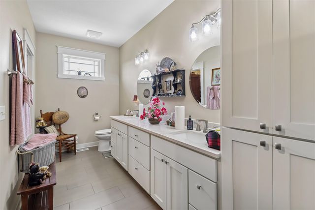 711 Lily Lane, Pleasantville, IA 50225