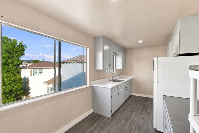 3520 Custer Street, Oakland, CA 94601
