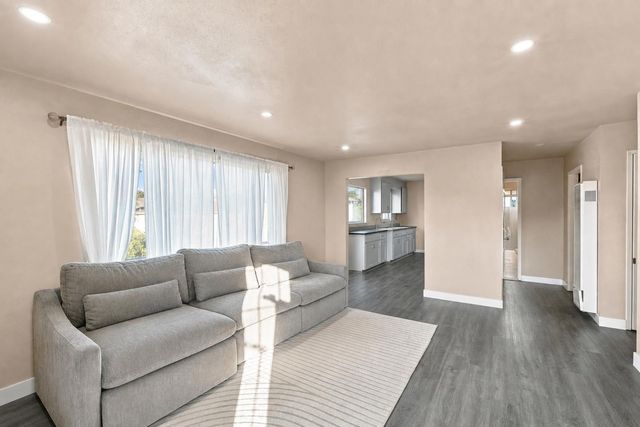 3520 Custer Street, Oakland, CA 94601