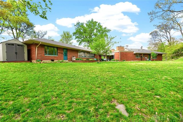 3183 Locust Camp Road, Kettering, OH 45419