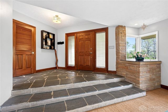 3183 Locust Camp Road, Kettering, OH 45419