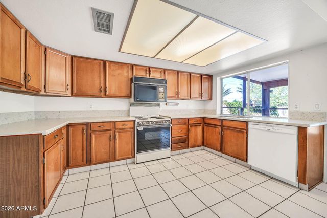 4428 W Villa Theresa Drive, Glendale, AZ 85308