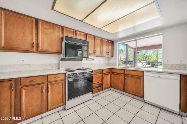 4428 W Villa Theresa Drive, Glendale, AZ 85308