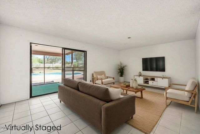 4428 W Villa Theresa Drive, Glendale, AZ 85308