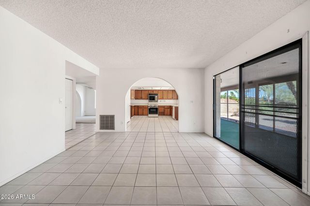 4428 W Villa Theresa Drive, Glendale, AZ 85308