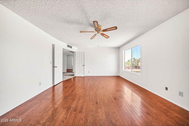 4428 W Villa Theresa Drive, Glendale, AZ 85308