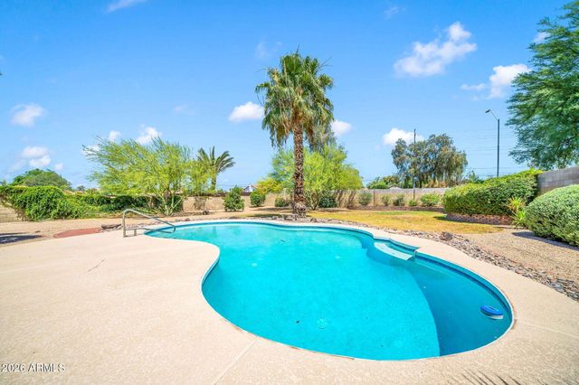 4428 W Villa Theresa Drive, Glendale, AZ 85308