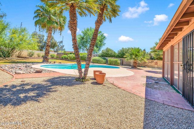 4428 W Villa Theresa Drive, Glendale, AZ 85308