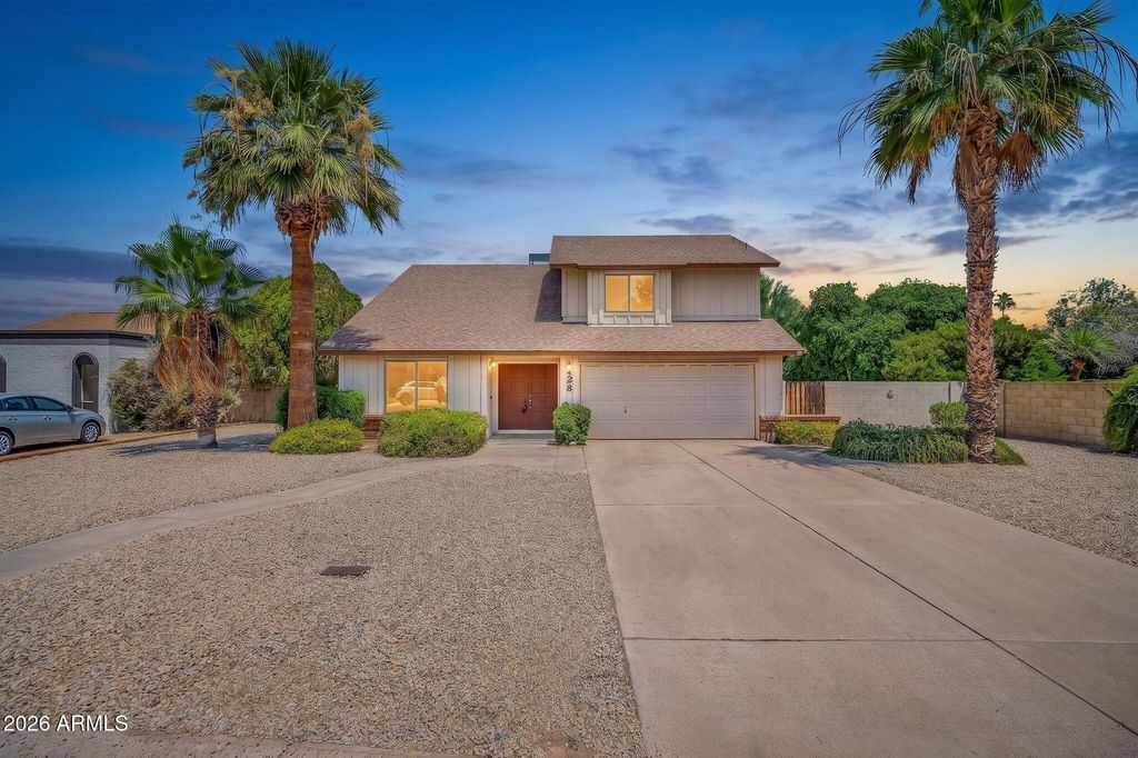 4428 W Villa Theresa Drive, Glendale, AZ 85308